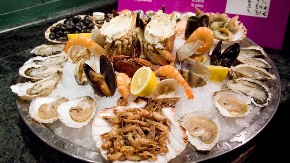 13 Hal Yang Tidak Boleh Anda Pesan Dari Restoran Makanan Laut